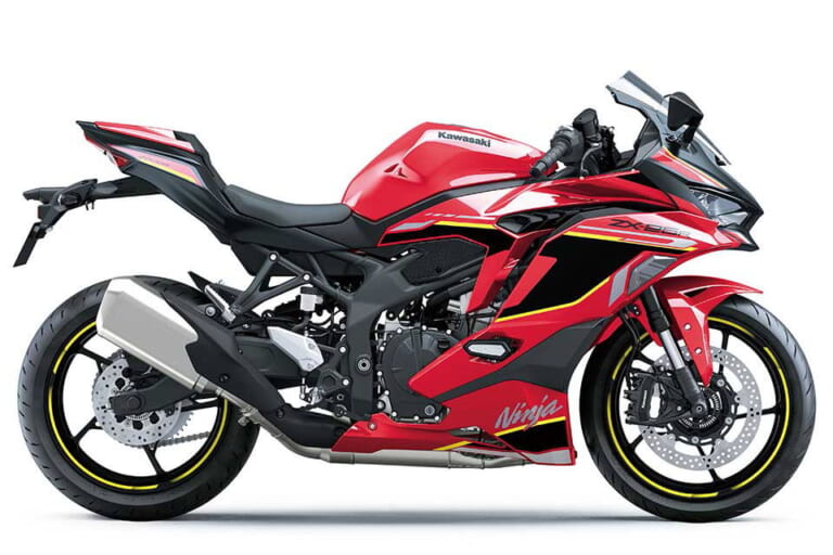 カワサキ「ニンジャZX-25R」の2024年モデルが登場！ 赤と青のSE、黒の