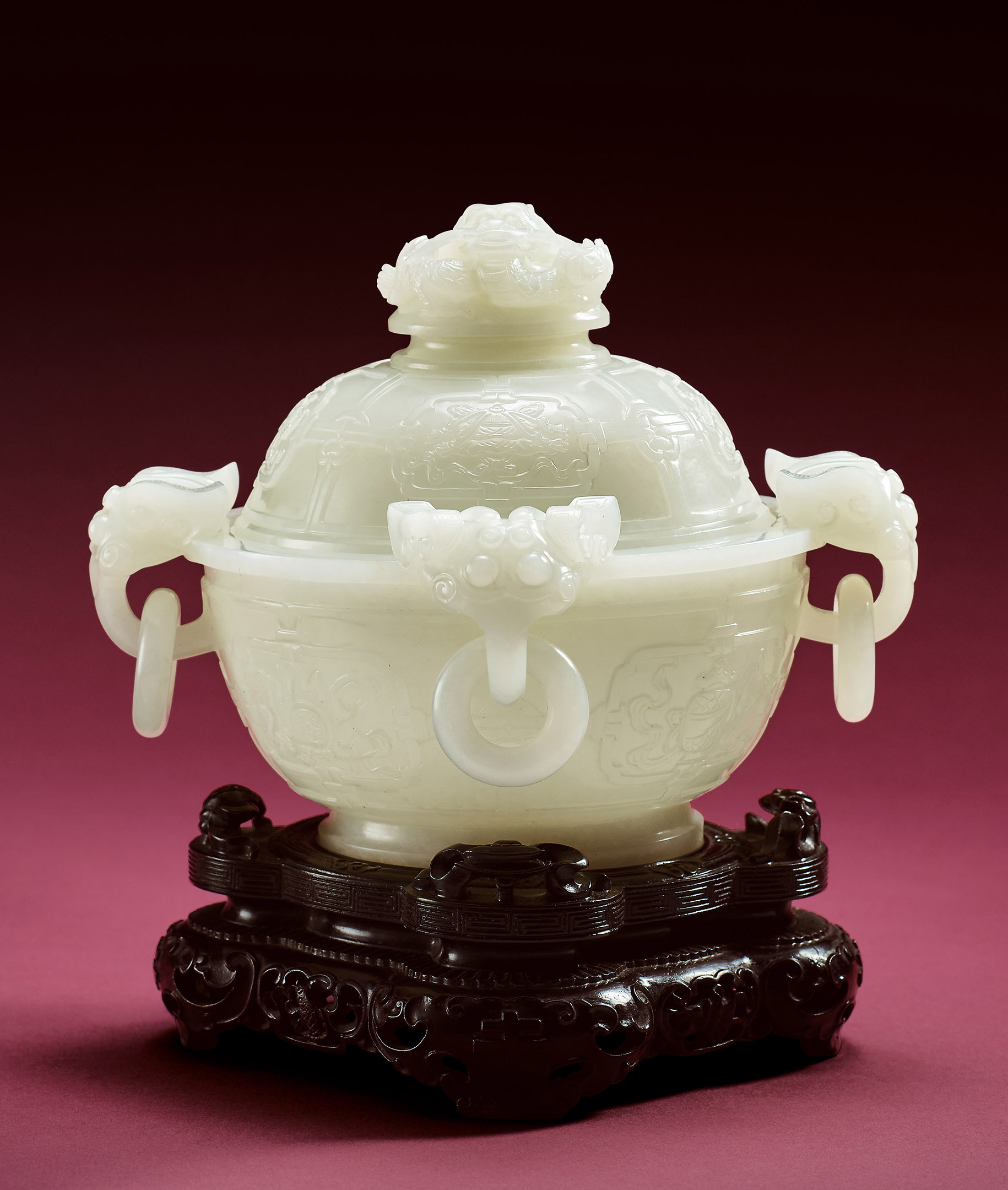 白玉八吉祥紋四獸首銜活環耳蓋爐-宇珍國際藝術| Yu Jen Taipei盛世琳瑯