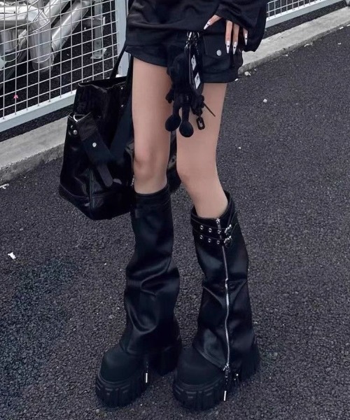 DIAVEL ブーツ 「天使系ホワイト登場」/「1足3役」超厚底×美脚レッグ