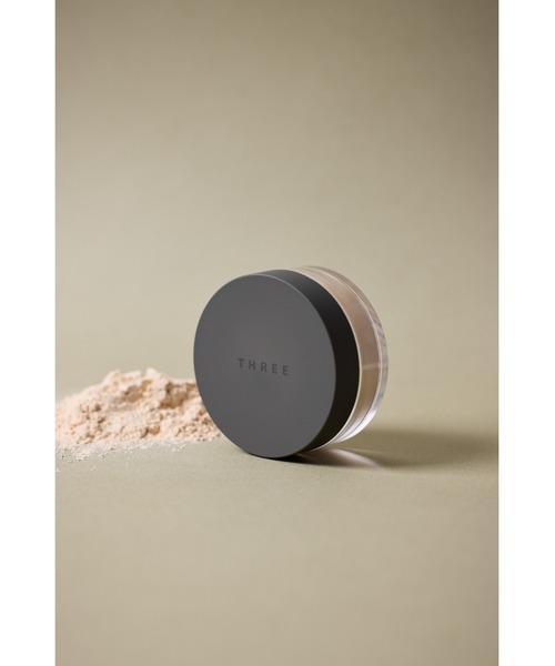 THREE（スリー） フェイスパウダー アルティメイトダイアフェネス