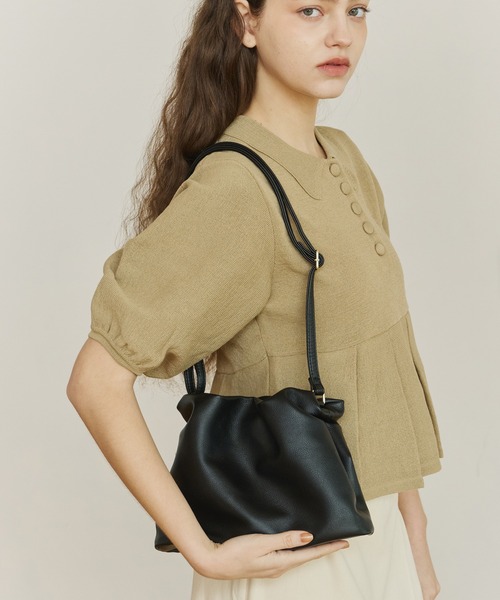 OLUN ショルダーバッグ バッグ nuance gather shoulder bag/ニュアンス