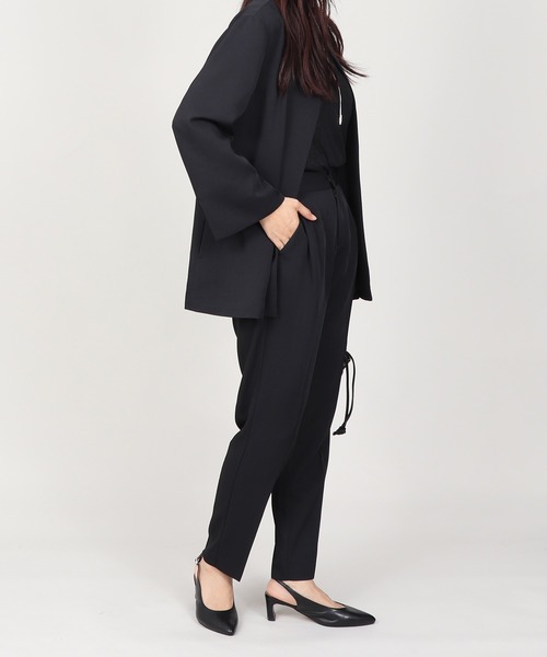 セットアップ ノーカラー フレアジャケット テーパードパンツ スーツ