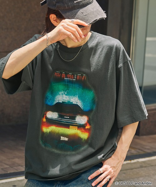 MONO-MART（モノマート） tシャツ 「UNIVERSAL×たいさやのパークガイド