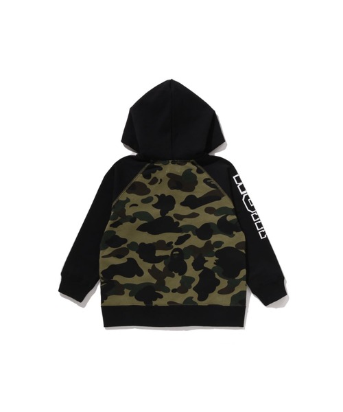 A BATHING APE（アベイシングエイプ） パーカー 1ST CAMO SHARK PATCH