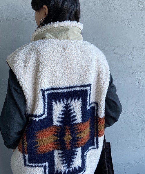 PENDLETON（ペンドルトン） ベスト ネイティブ柄 スタンドカラー