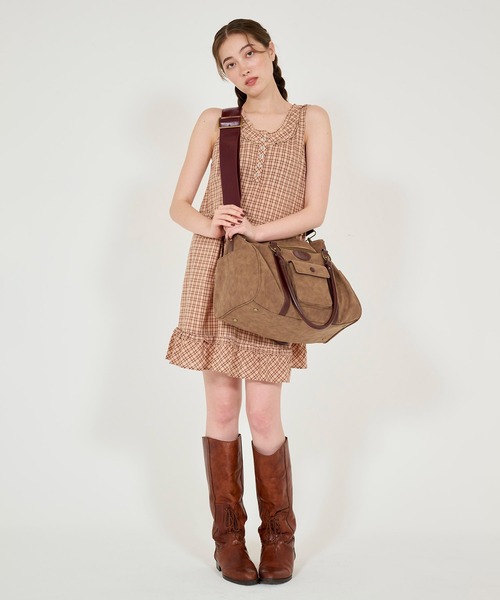 TINA：JOJUN（ティーナジョジュン） ボストンバッグ ショルダー付き