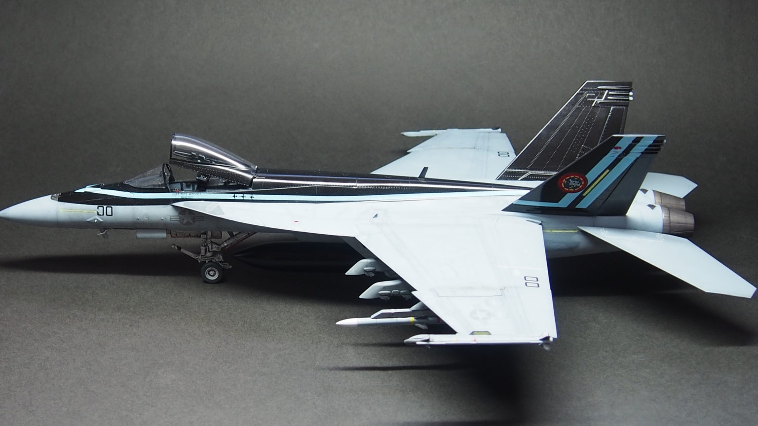 トップガンマーヴェリックの仕様でトムクルーズの戦闘機をつくるvol.2