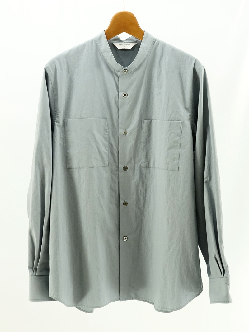 STILL BY HAND（スティルバイハンド） W-pocket バンドカラーシャツ