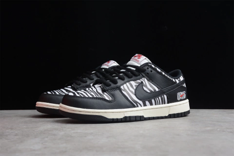Nike SB Dunk Low OG QS Quartersnacks Zebra