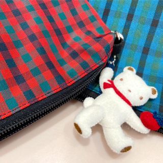 大人気！ ファミリアチェックのナイロンポシェット｜ファミリア代官山