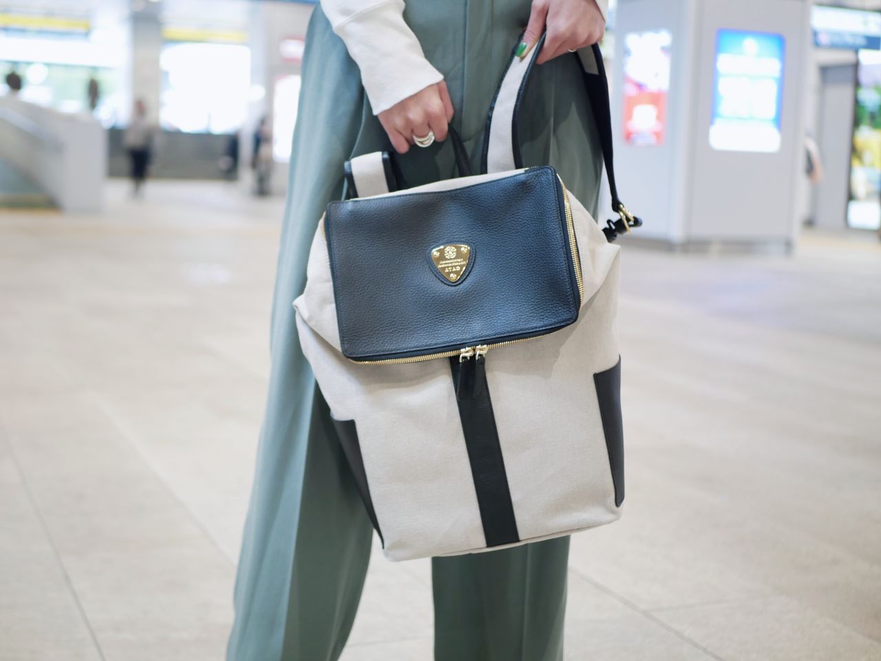 仕事にプライベートに大活躍!!キレイめ大人リュック | ATAO(アタオ