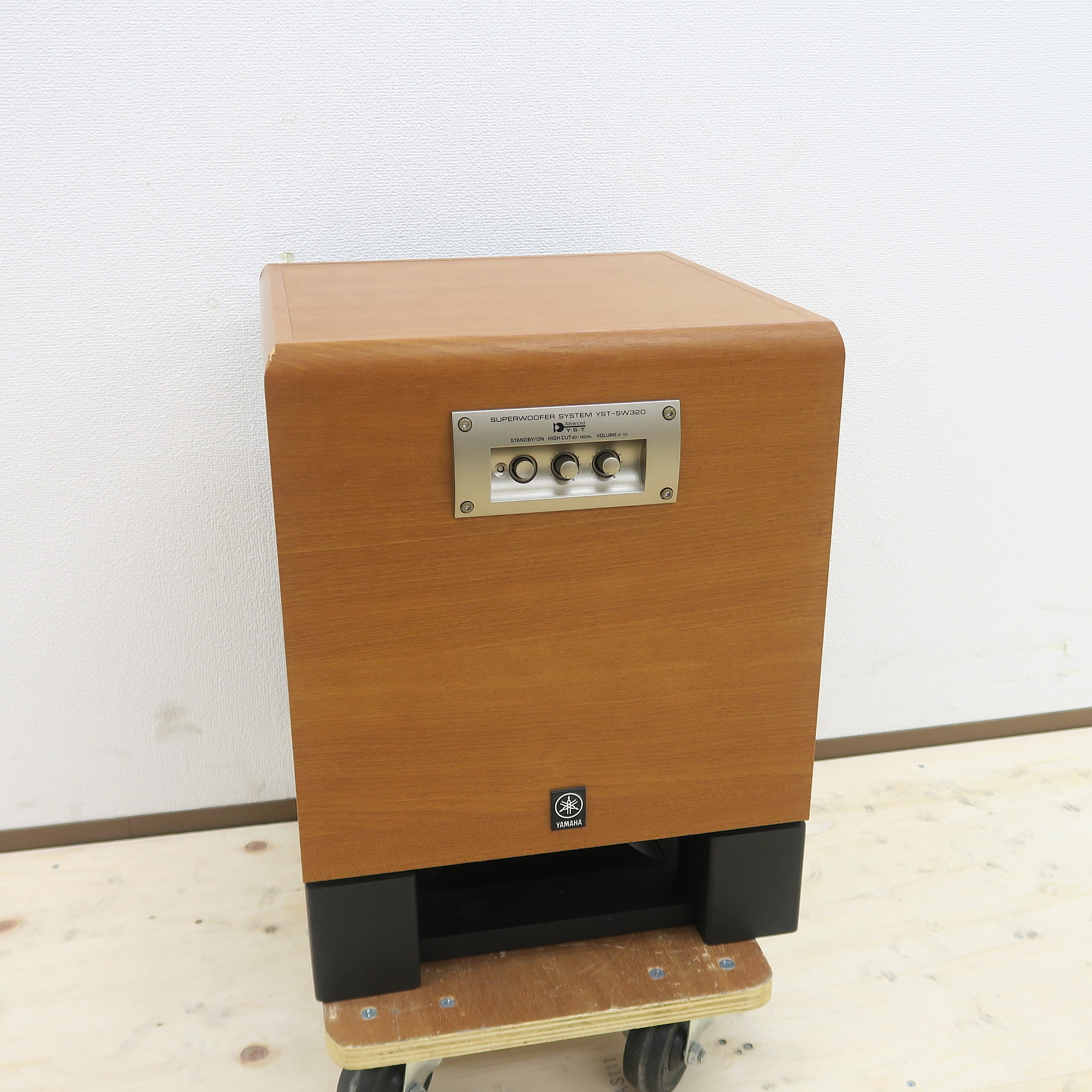Bランク】ヤマハ YAMAHA YST-SW320 サブウーファー @50869 / 中古