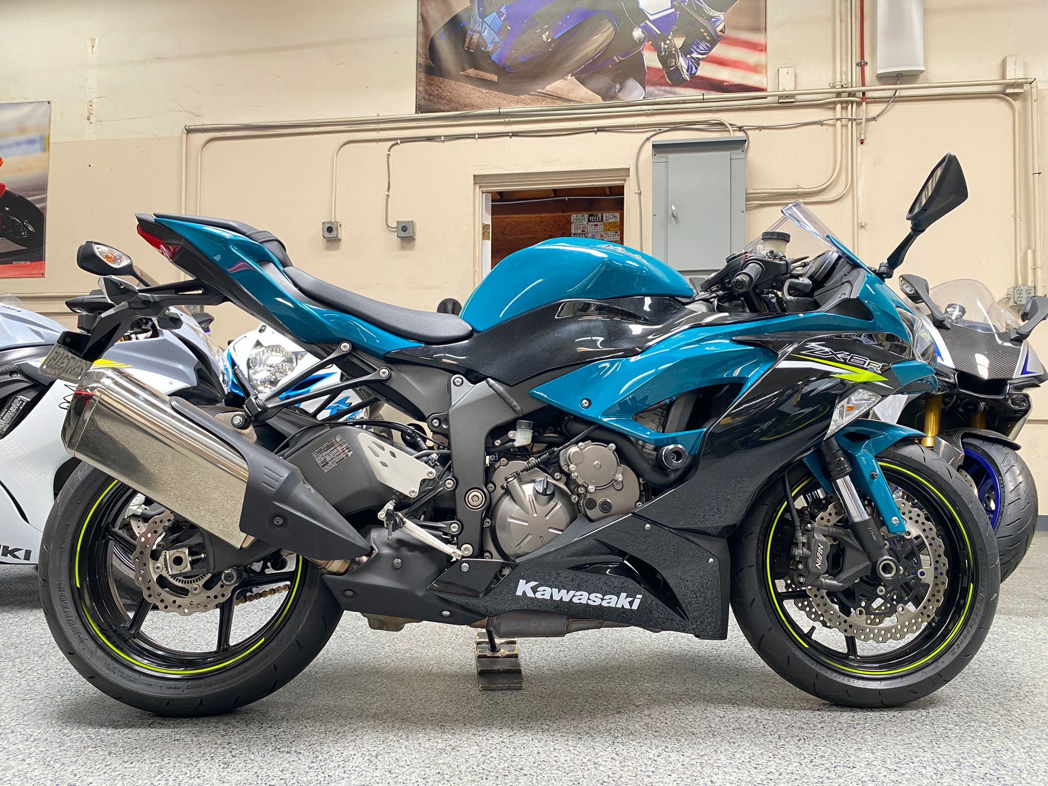 2021 Kawasaki Ninja 636 ZX6R - AK Motors