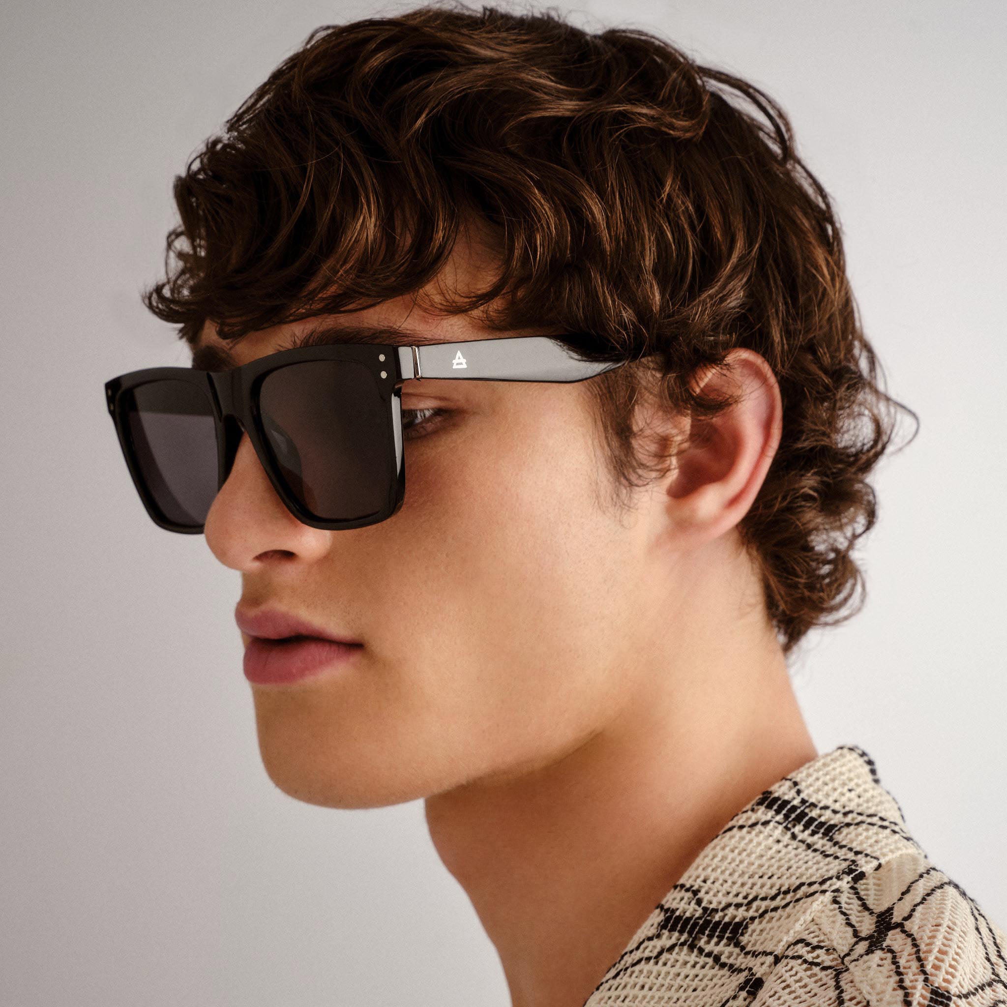 Kraz Black Uni-Sex Square Sunglasses | Aire – AIRE US