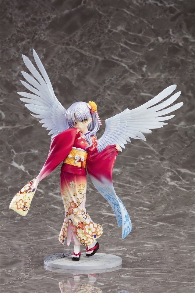 Angel Beats!」天使ちゃんマジ天使！ 立華かなで、晴れ着姿で華麗に