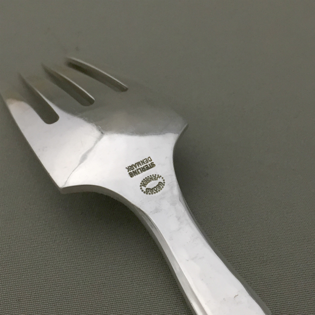 ジョージ・ジェンセン「”Scroll” サラダフォーク 長さ16cm