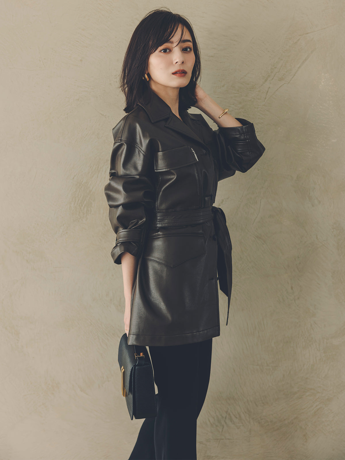 ヴィーガンレザーオーバージャケット