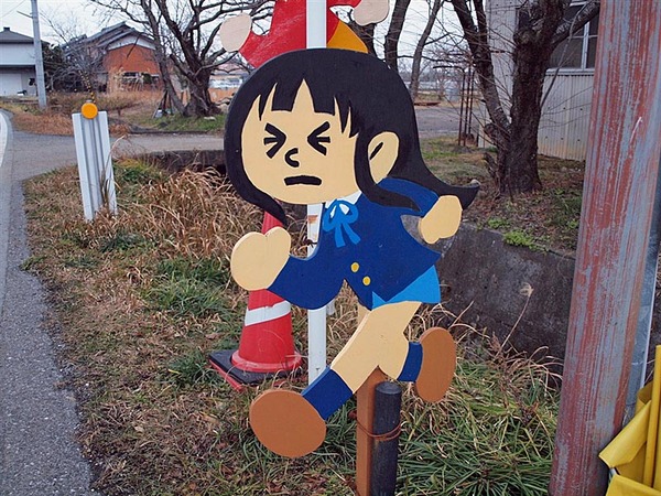 ASCII.jp：満を持して登場！ 「けいおん！」の聖地で誕生会 (2/6)