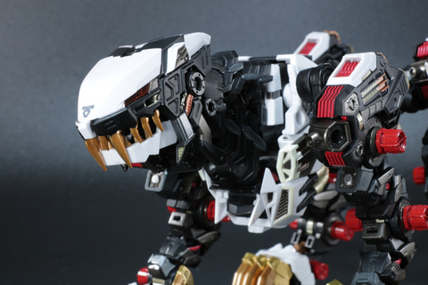 レビュー】「超合金 RZ-041 ライガーゼロ専用チェンジングアーマー