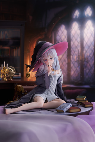 TVアニメ「魔女の旅々」よりリラックス姿の灰の魔女「イレイナ」が