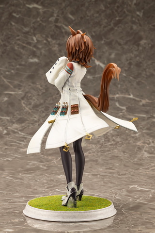 ウマ娘 プリティーダービー」より「アグネスタキオン」の1/7スケール