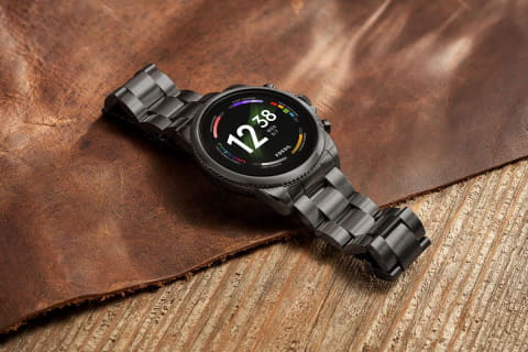 FOSSIL、第6世代スマートウォッチ。充電速度2倍でSpO2も搭載 - Impress