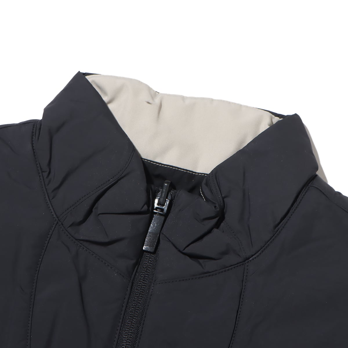 NIKE M NRG NOCTA RVRSBLE VEST DR BLACK/STONE/SMOKE GREY/STONE 23SU