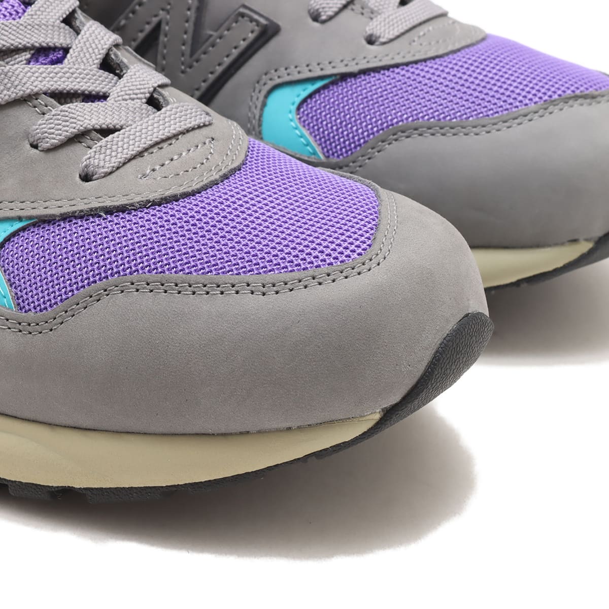 New Balance MT580VA2 GRAY（ニューバランス MT580VA2-グレー