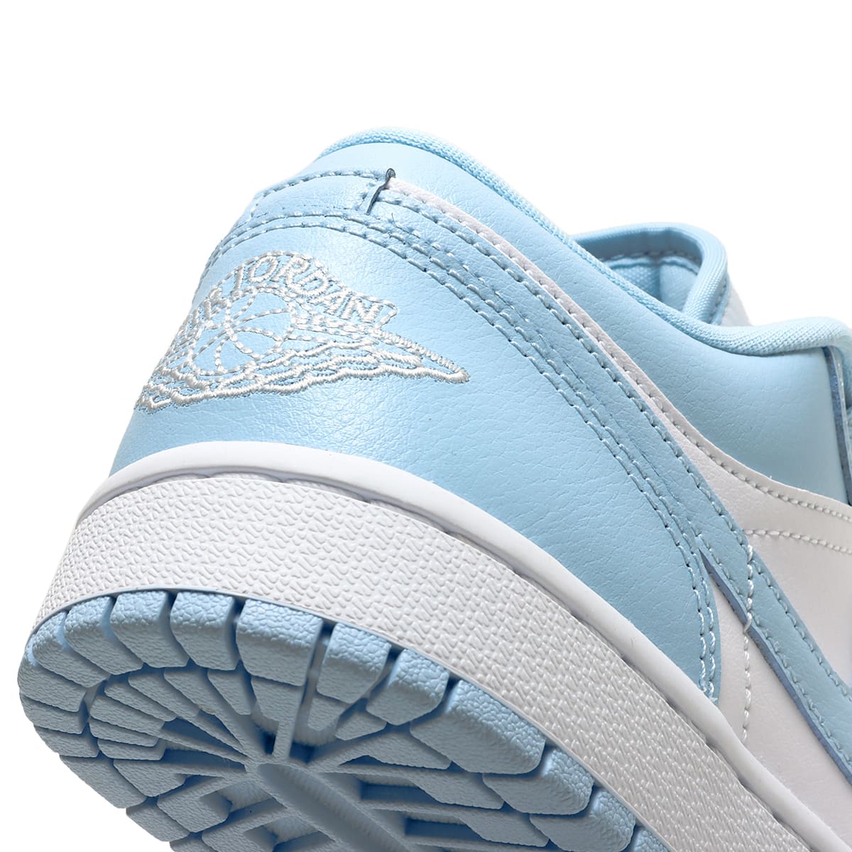 JORDAN BRAND WMNS AIR JORDAN 1 LOW WHITE/ICE BLUE 22HO-I