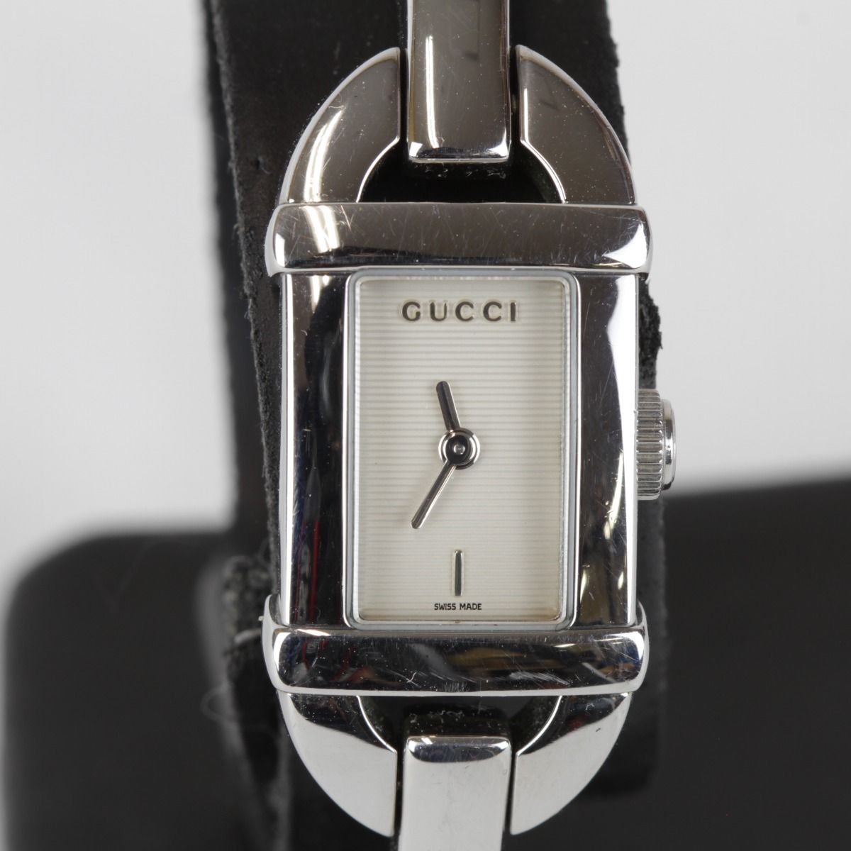 良品『USED』GUCCI【グッチ】 バングルウォッチ 6800L 箱有 腕時計