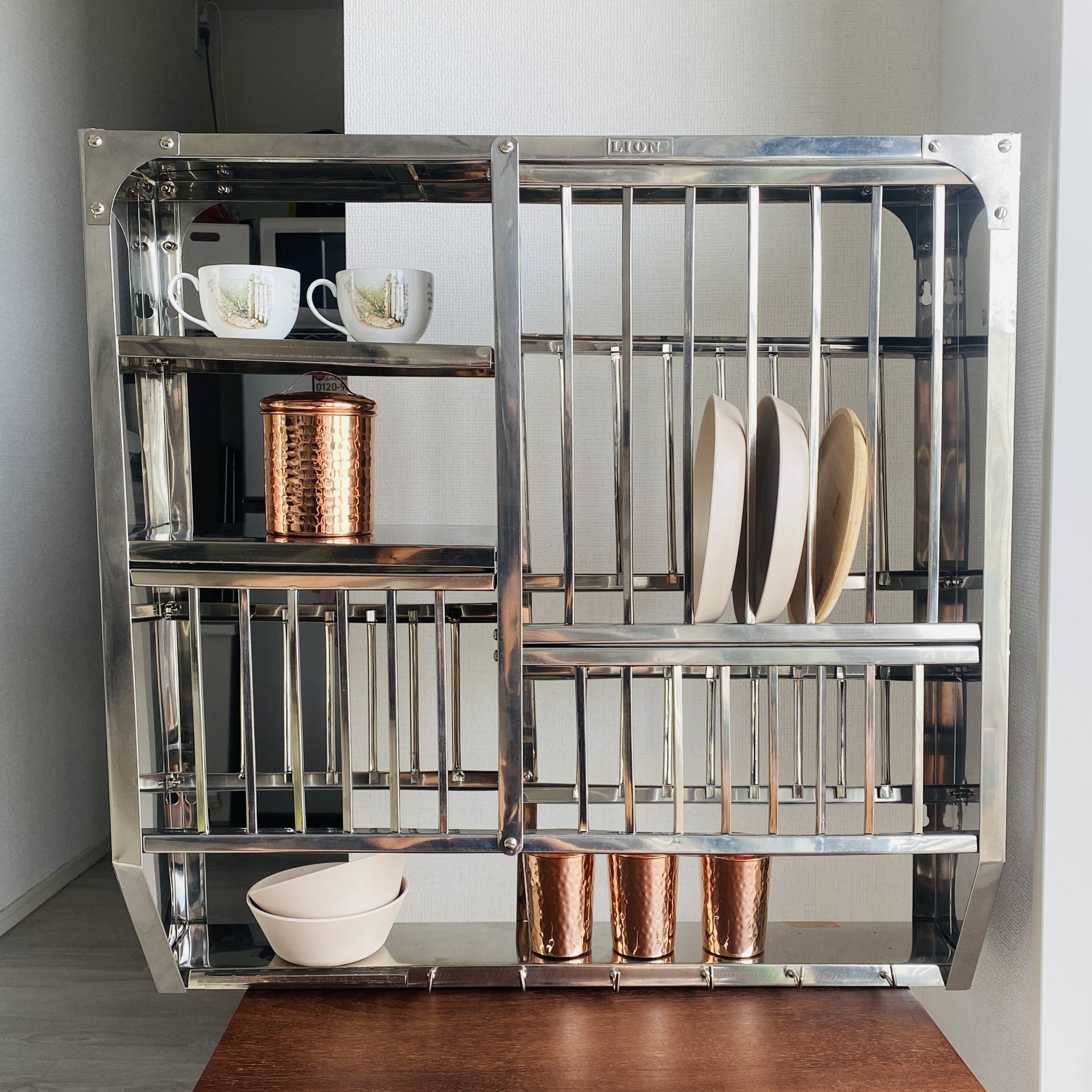 インディアンキッチンラックで叶えるおしゃれなキッチン収納｜JYP