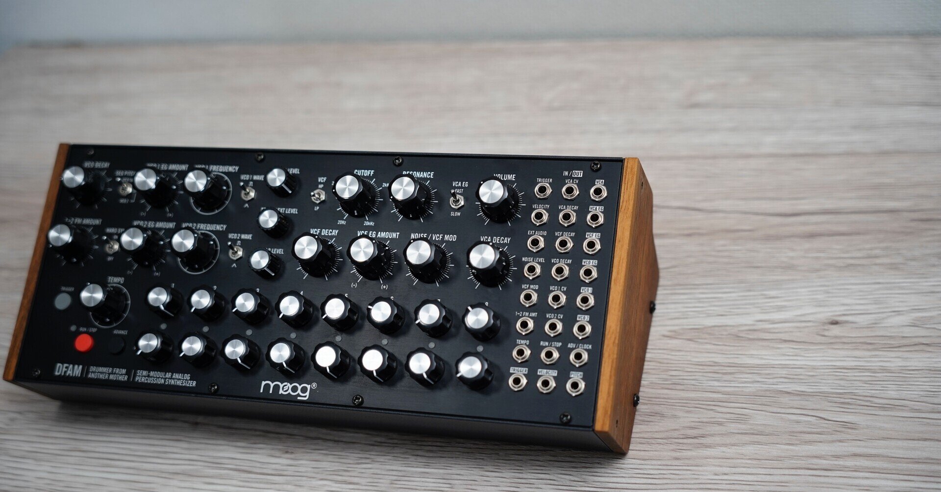 Moog DFAM 箱・取扱説明書付 MOOG DFAMの楽しみ方｜畑中正人