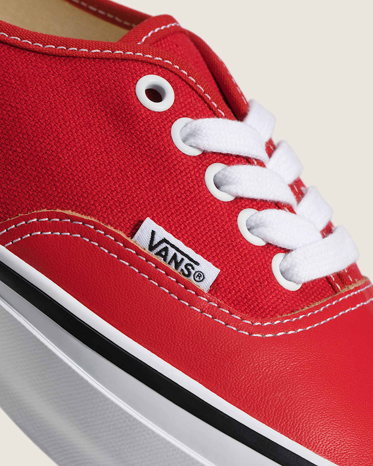 OTW Authentic 44 Siped Vibram in Red| Vans UK