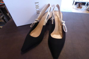 Dior（ディオール）パンプスをイタリア製シルクハーフラバーで裏張り
