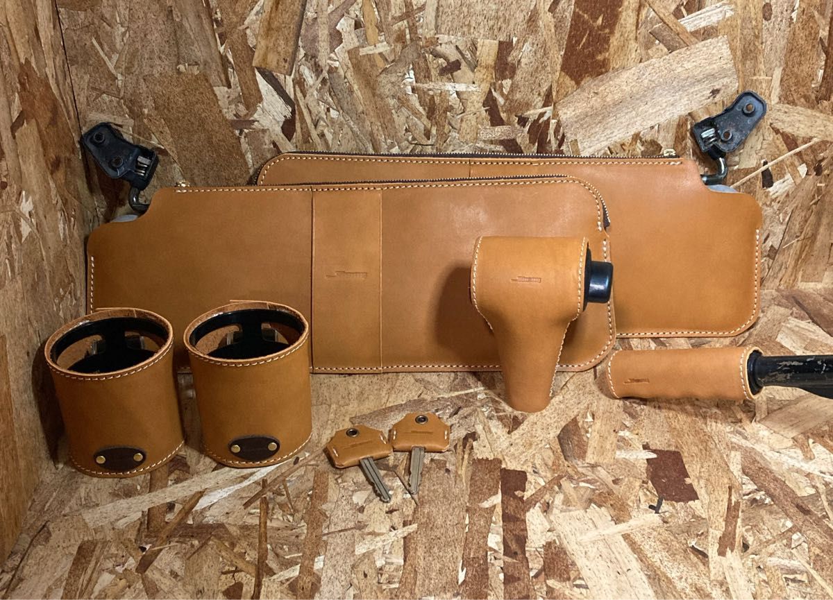 新型ジムニーサンバイザーカバー・キャメル ステッチ白 刻印無し