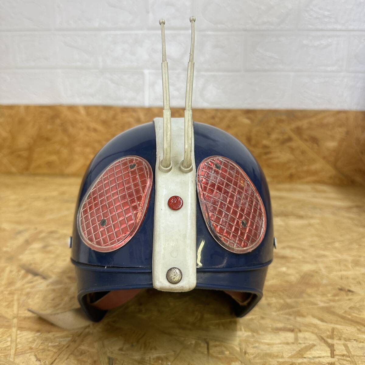 Yahoo!オークション -「仮面ライダー1号 ヘルメット」の落札相場・落札価格