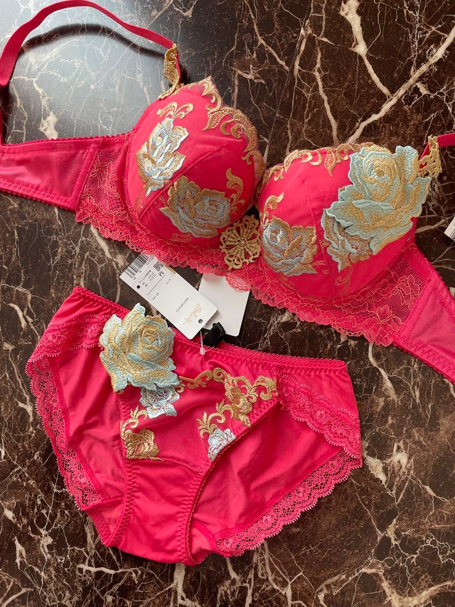 ワコール/サルート/Tバックショーツ/ソング/『ベルサイユのばら