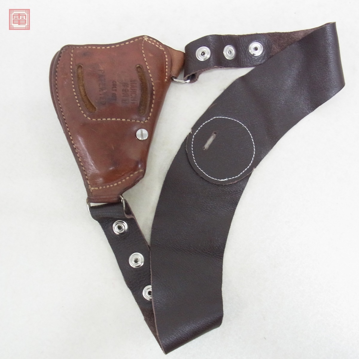 Yahoo!オークション -「ビアンキショルダーホルスター」の落札相場