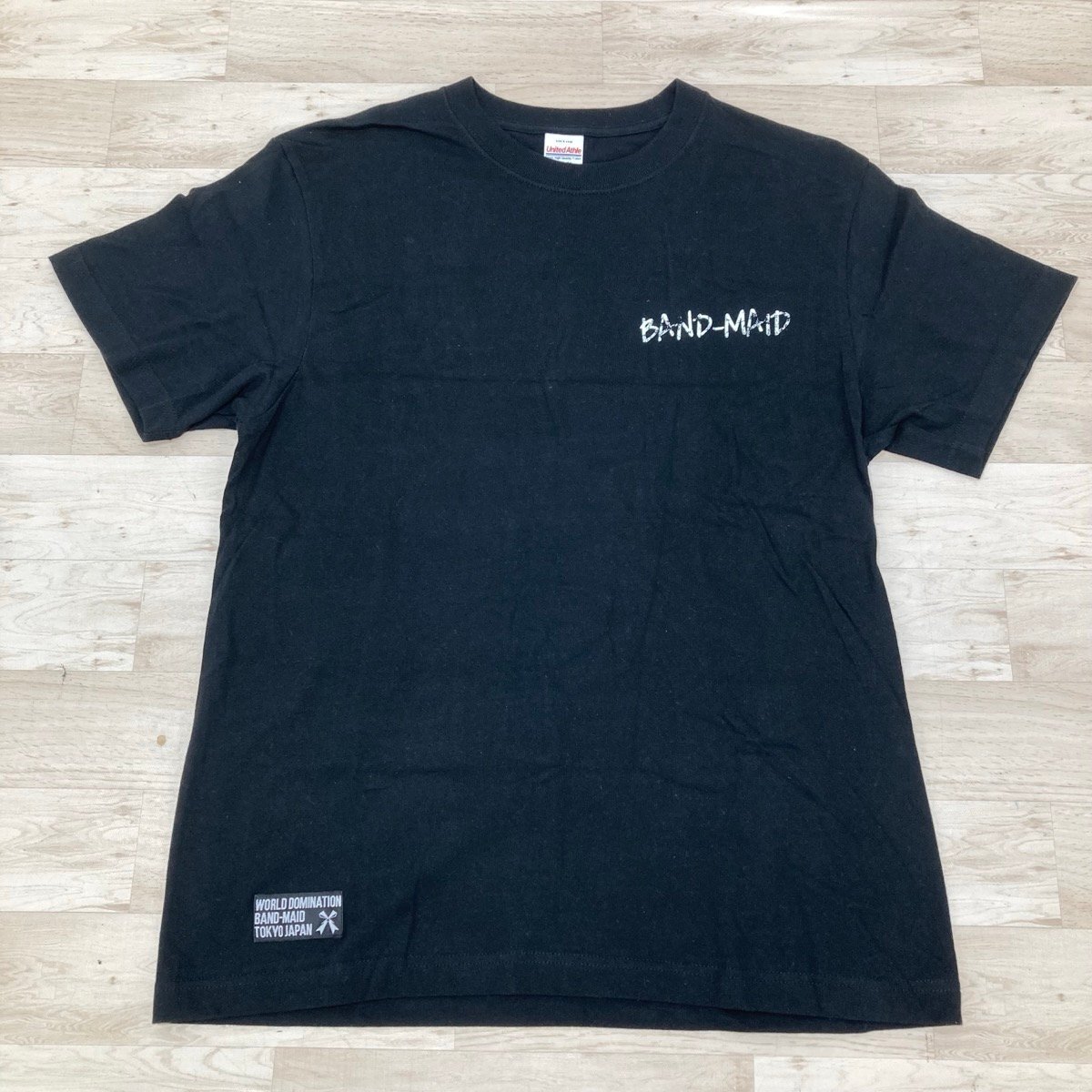 Yahoo!オークション -「band-maid tシャツ」の落札相場・落札価格