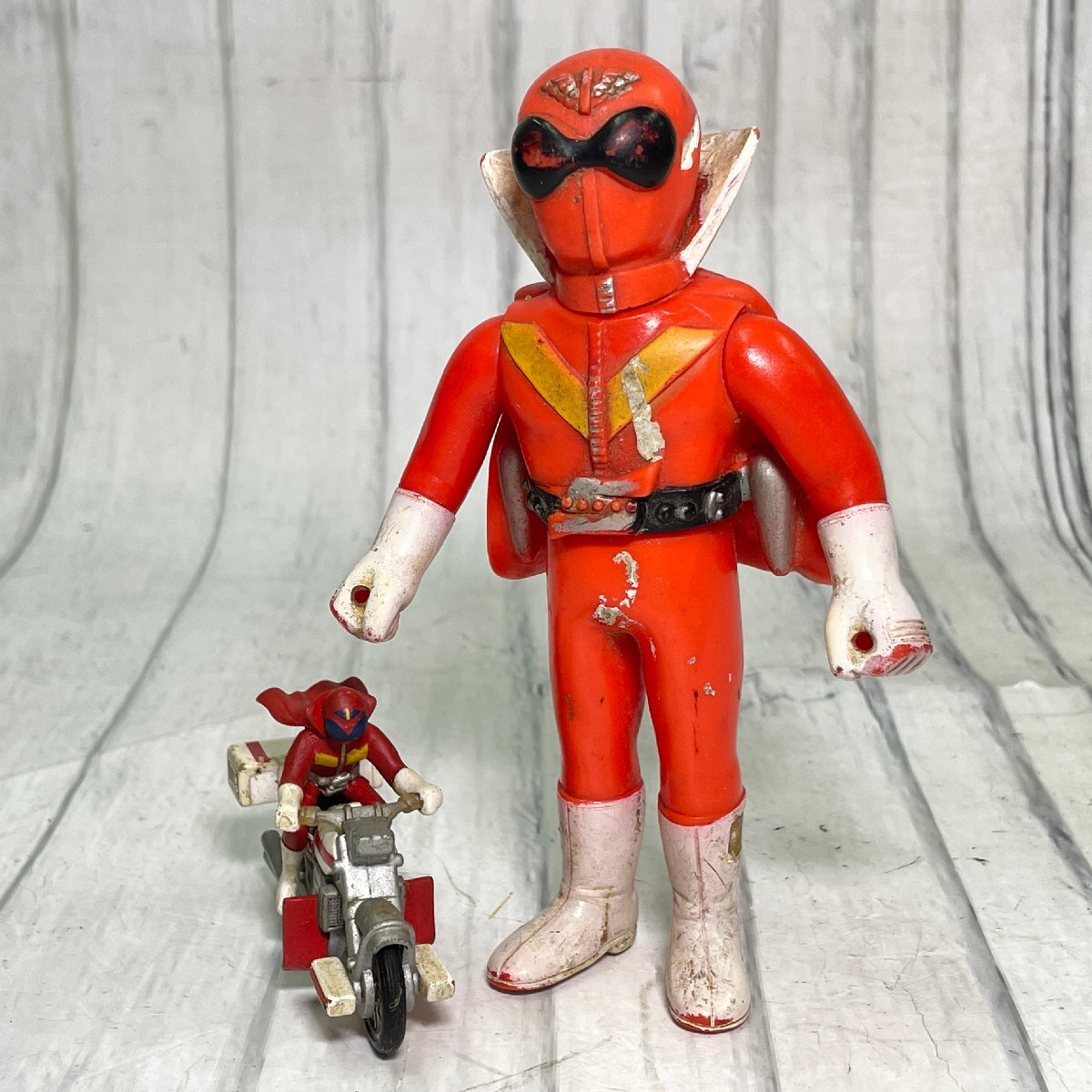 Yahoo!オークション -「アカレンジャー ソフビ」(ソフビ) (ビンテージ