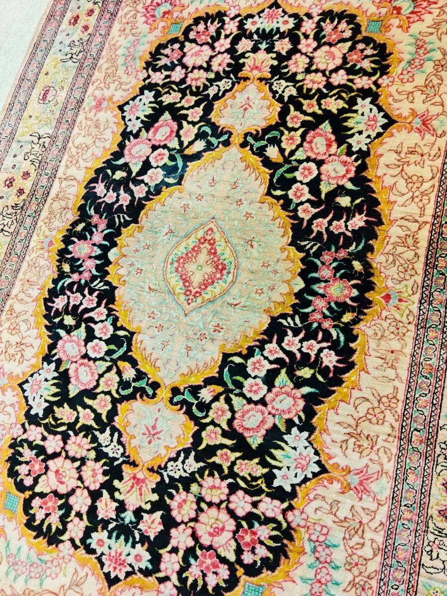 Yahoo!オークション -「トルコ絨毯 シルク」の落札相場・落札価格