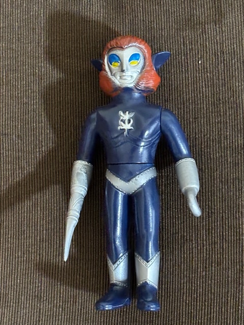 Yahoo!オークション -「マグマ星人 ソフビ」の落札相場・落札価格