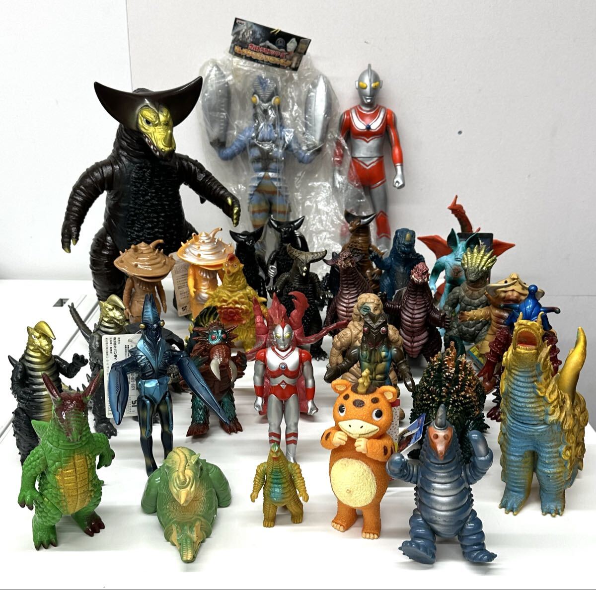 Yahoo!オークション -「パワードバルタン星人」の落札相場・落札価格