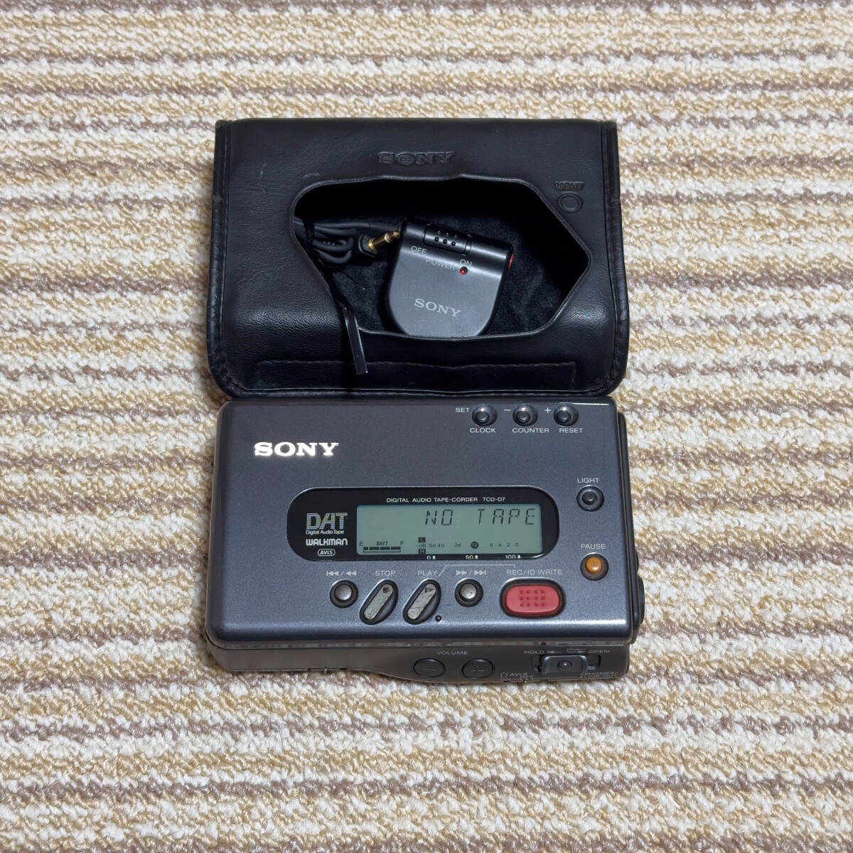 Yahoo!オークション -「sony tcd-d7」の落札相場・落札価格