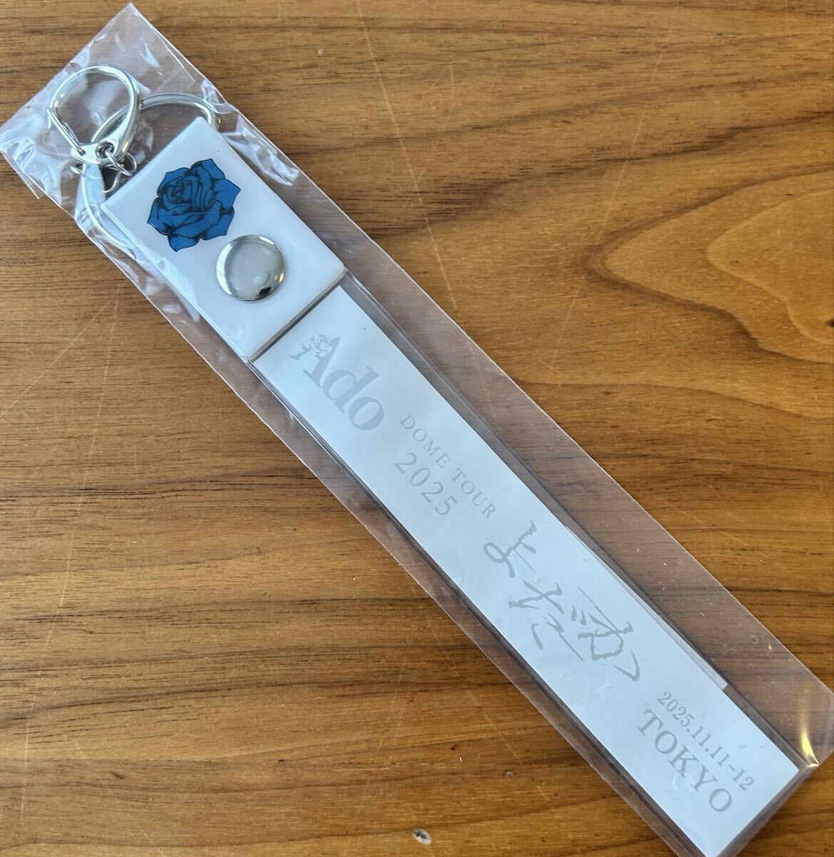 Yahoo!オークション -「ado 銀テープ」の落札相場・落札価格