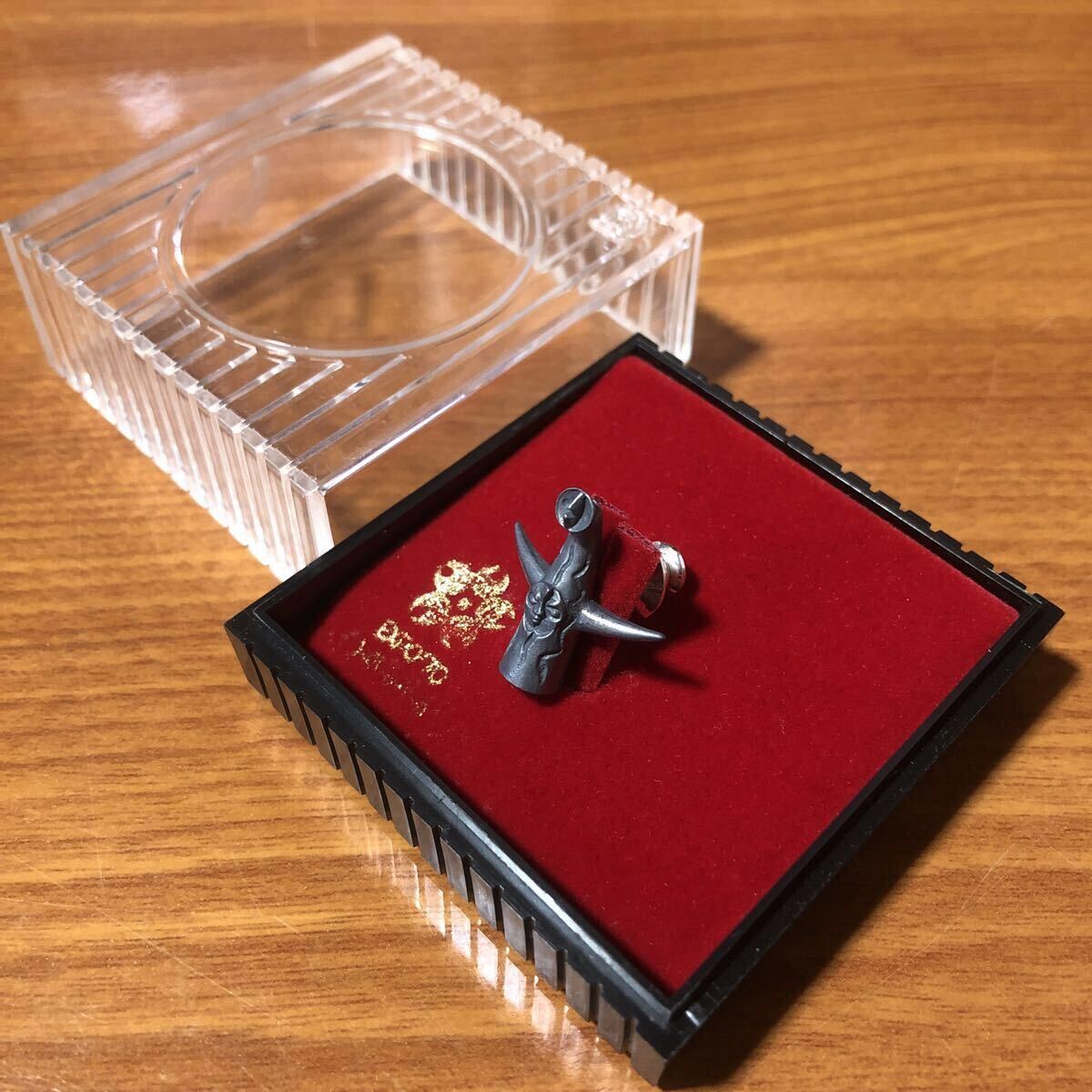 Yahoo!オークション -「岡本太郎 ピンバッジ」の落札相場・落札価格