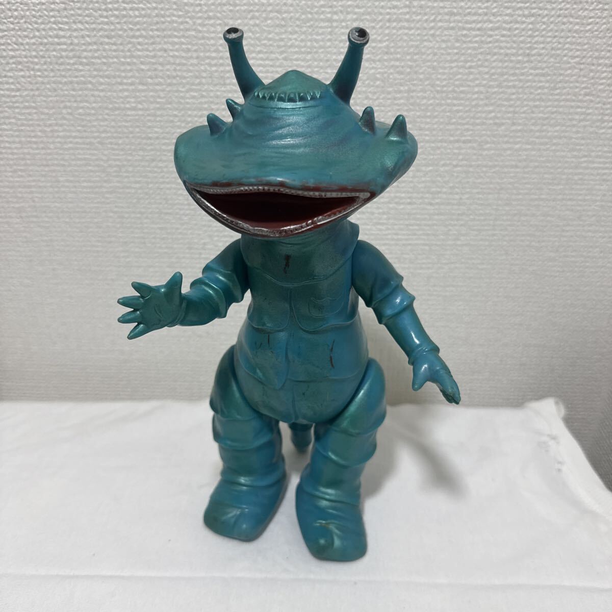 Yahoo!オークション -「カネゴン ソフビ」(ビンテージ) の落札相場