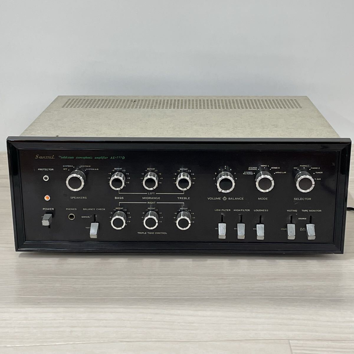 Yahoo!オークション -「sansui au 777」(サンスイ) (一般)の落札相場