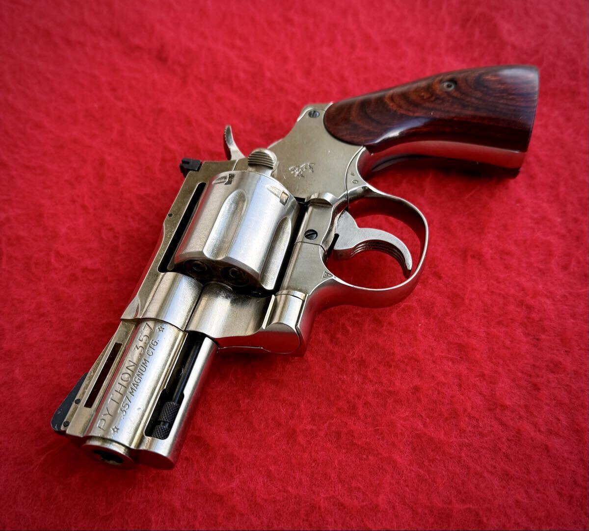 Yahoo!オークション -「コクサイ colt python 357」の落札相場・落札価格