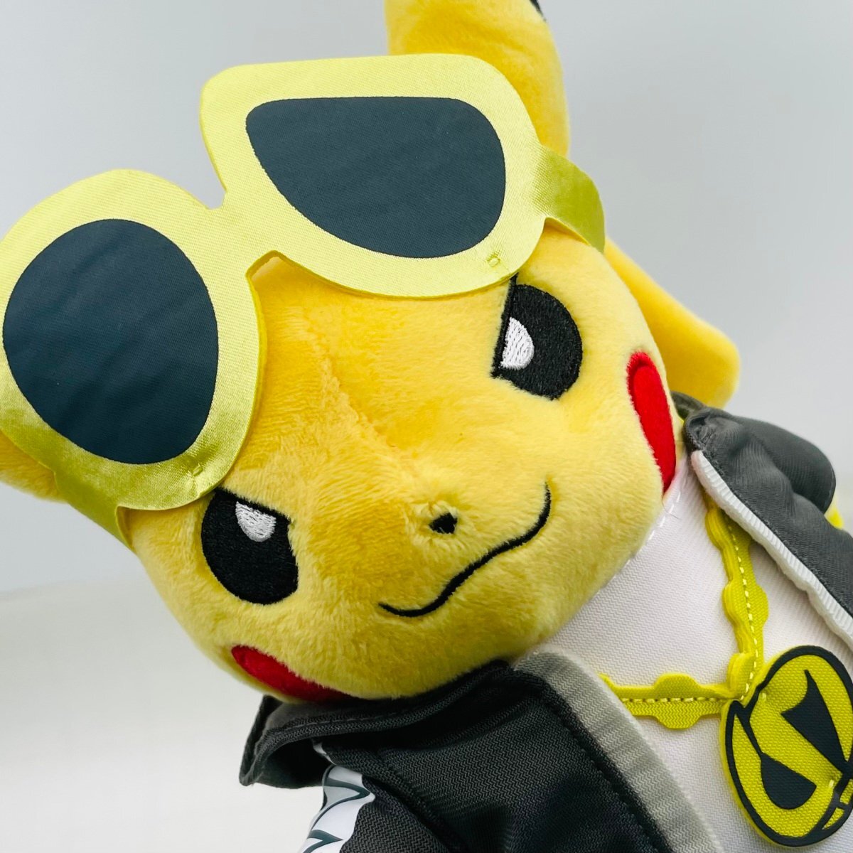 Yahoo!オークション -「ボスごっこピカチュウぬいぐるみ」(ぬいぐるみ